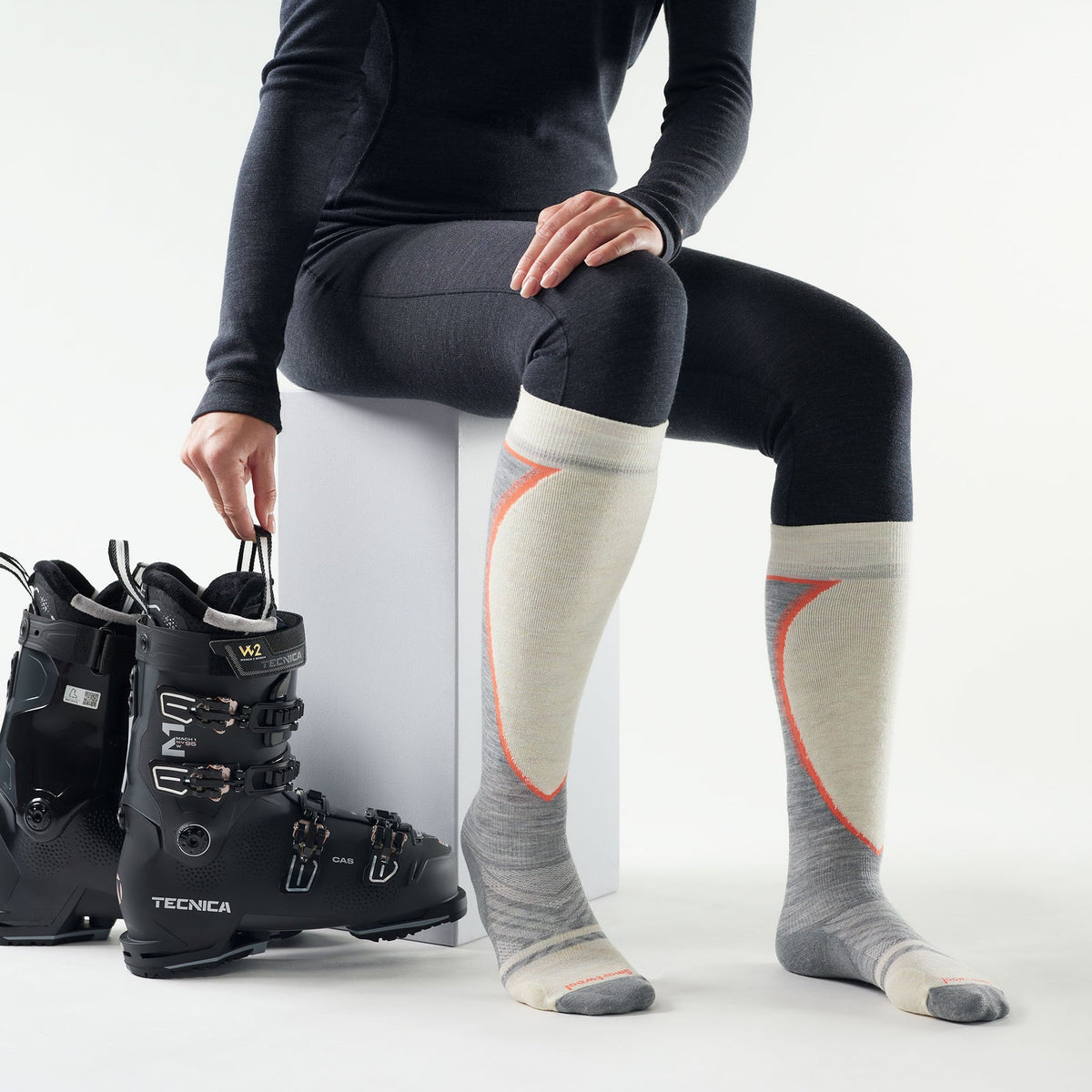 Women's Ski Targeted Cushion Extra Stretch OTC Socks SW002166